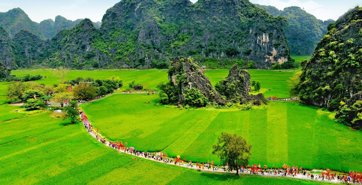 Hoa Lu Tam Coc Day Trip